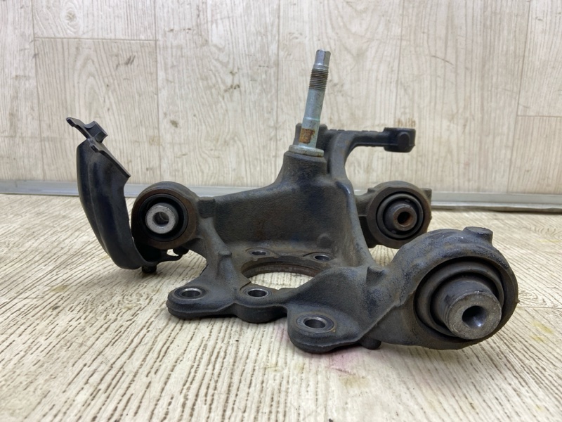 Цапфа задняя левая PRIUS 16- 2016 1.8 2ZRFXE Цапфа задняя левая PRIUS 16- 2016 1.8 2ZRFXE