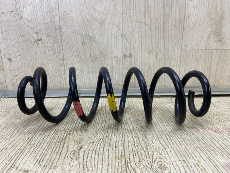 Пружина задней подвески задняя PRIUS 16- 2016 1.8 2ZRFXE