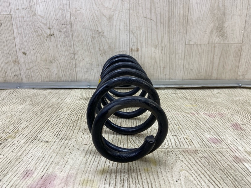 Пружина задней подвески задняя TOYOTA PRIUS 16- 1.8 2ZRFXE