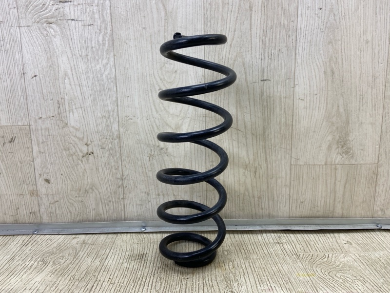 Пружина задней подвески задняя TOYOTA PRIUS 16- 2016 1.8 2ZRFXE 4823147310 Б/У