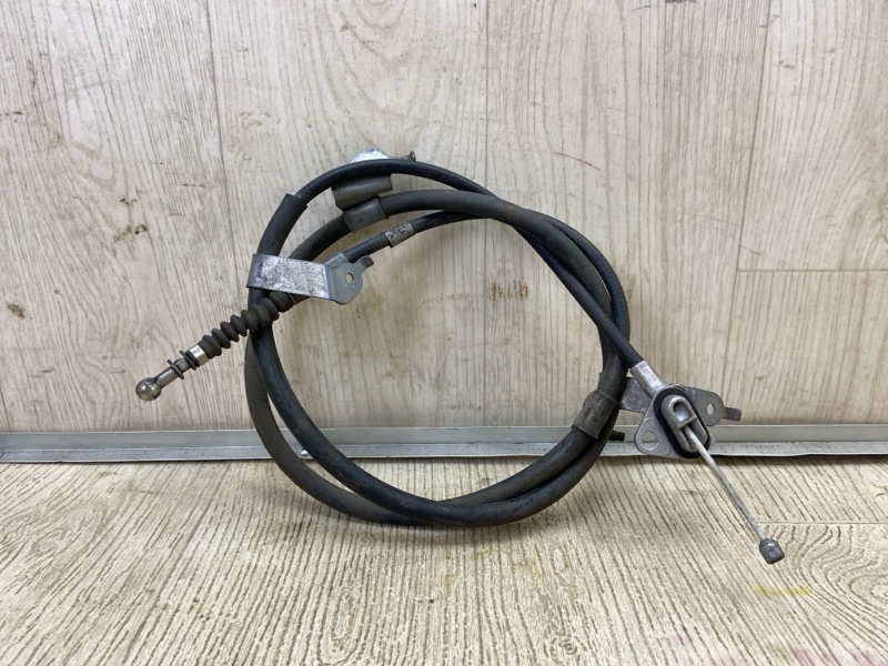 Трос стояночного тормоза задний левый PRIUS 16- 2016 1.8 2ZRFXE