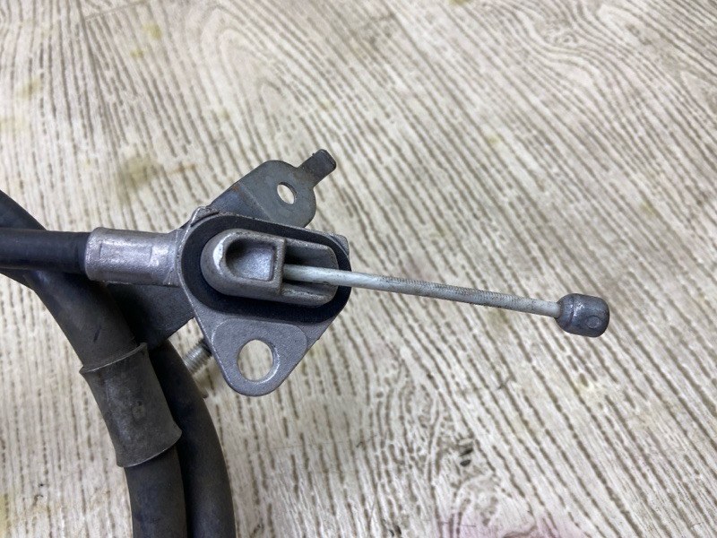 Трос стояночного тормоза задний левый TOYOTA PRIUS 16- 1.8 2ZRFXE