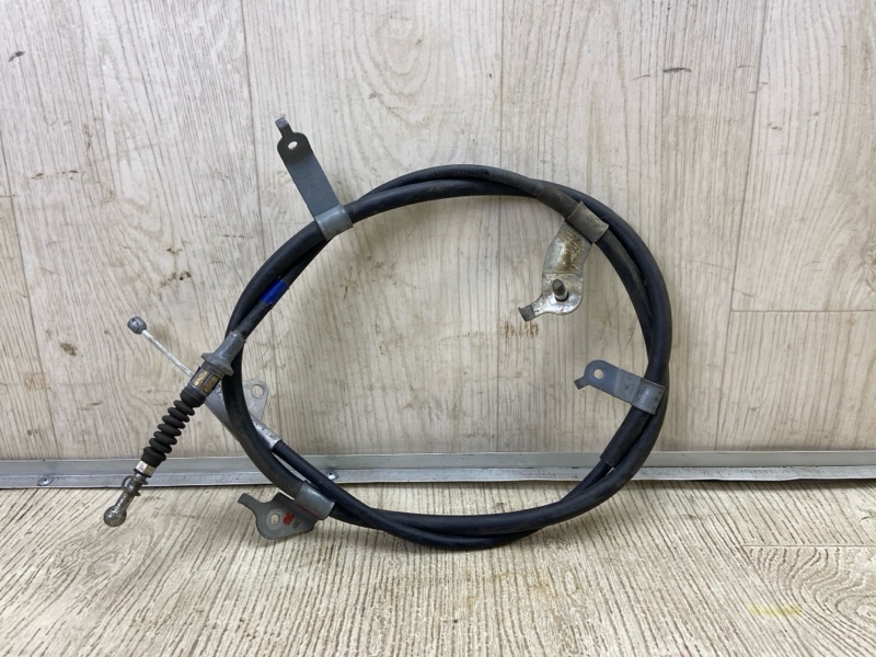 Трос стояночного тормоза задний правый PRIUS 16- 2016 1.8 2ZRFXE