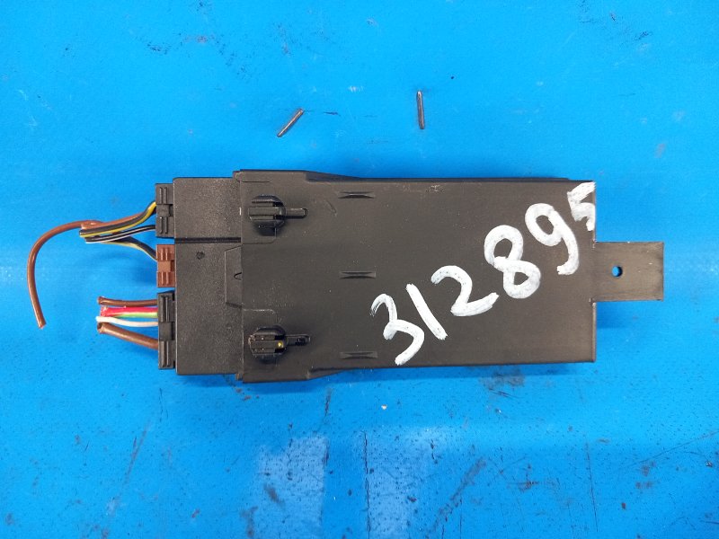 Блок комфорта MINI COOPER (F56) 14-18 2014 F56 B38M 1.5T 921646802 Б/У