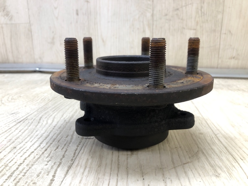 Ступица задняя GRAND CARAVAN 08- Ступица задняя GRAND CARAVAN 08-