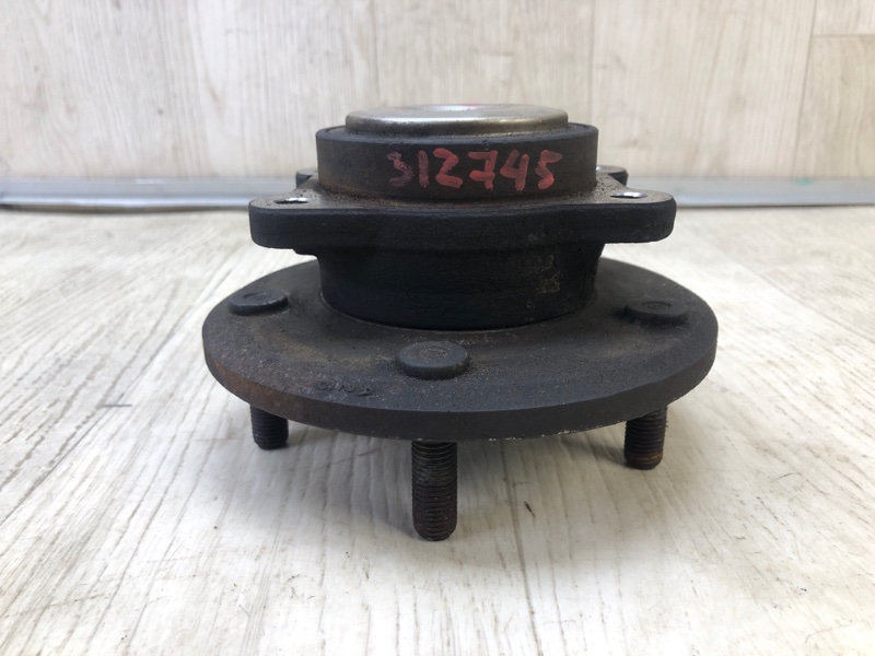 Ступица задняя DODGE GRAND CARAVAN 08- 68184746AA Б/У