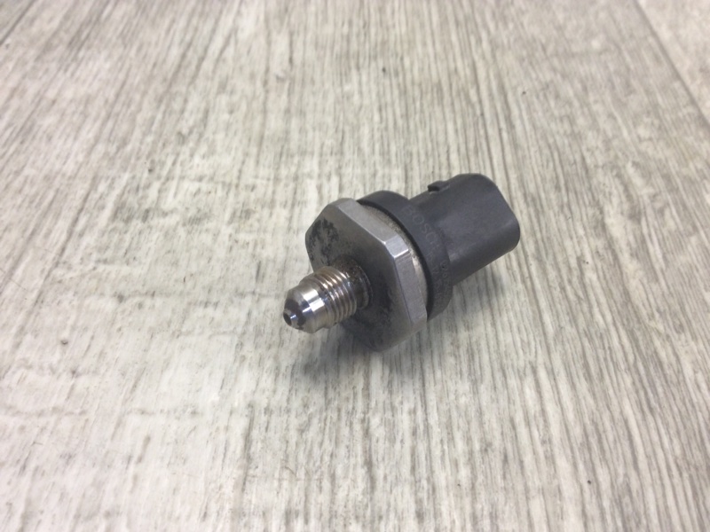 Запчасть датчик давления топлива FORD FUSION 14- 2017 SEDAN C20HDTX EJ7Z-9F972-A Б/У Датчик давления топлива FORD FUSION 14- 2017 SEDAN C20HDTX EJ7Z-9F972-A Б/У