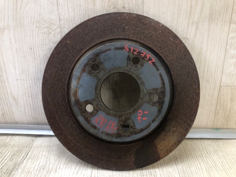 Запчасть тормозной диск задний DODGE GRAND CARAVAN 08- 4779713AA Б/У Тормозной диск задний DODGE GRAND CARAVAN 08- 4779713AA Б/У