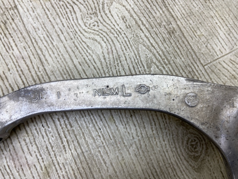 Рычаг передней подвески верхний левый Q50 15-20 2016 SEDAN 2.0T M274