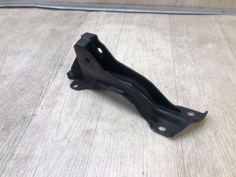 Кронштейн DODGE GRAND CARAVAN 08-