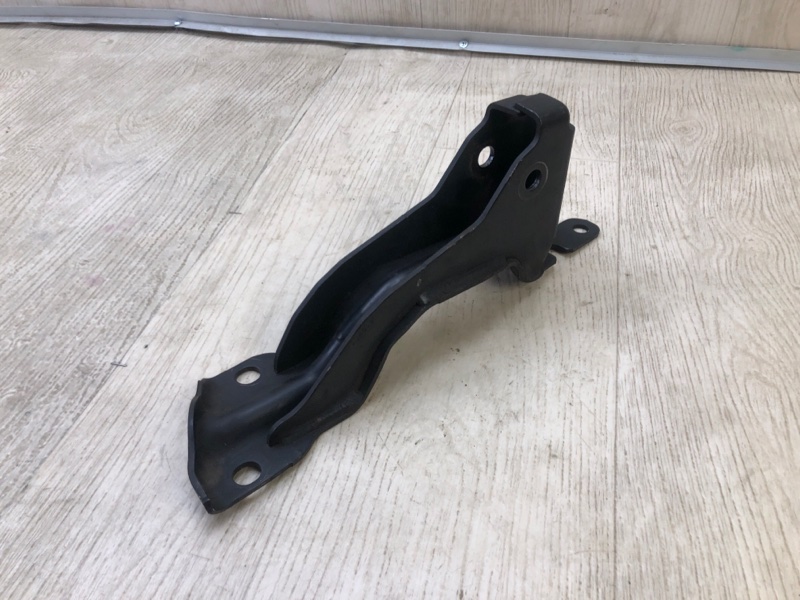 Кронштейн GRAND CARAVAN 08-