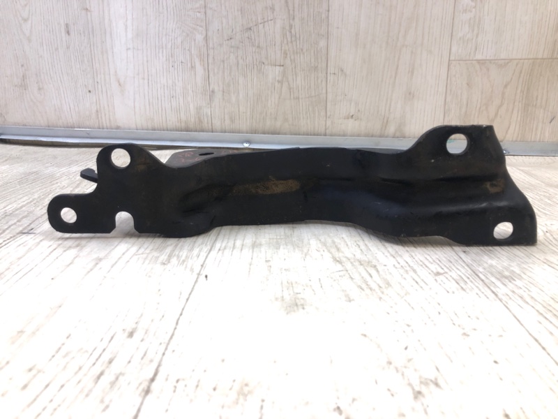 Кронштейн GRAND CARAVAN 08-