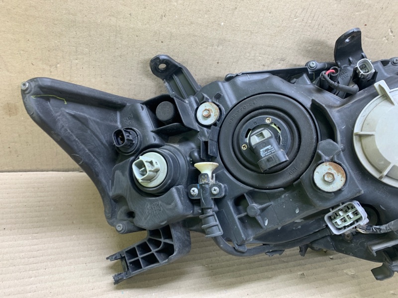 Фара левая RX350/450 09-15 2011 3.5 2GR-FE Фара левая RX350/450 09-15 2011 3.5 2GR-FE