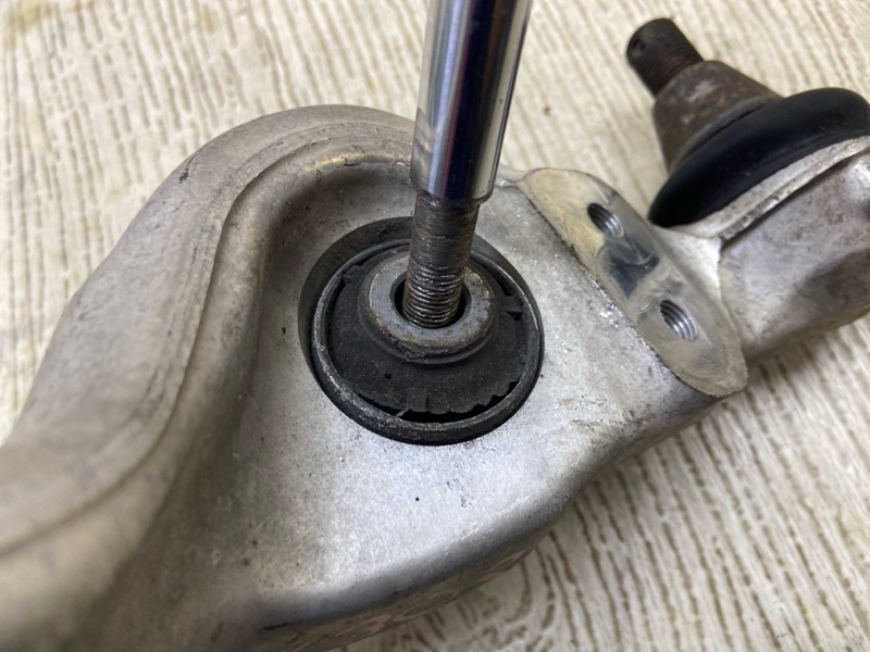 Рычаг передней подвески нижний левый Q50 15-20 2016 SEDAN 2.0T M274