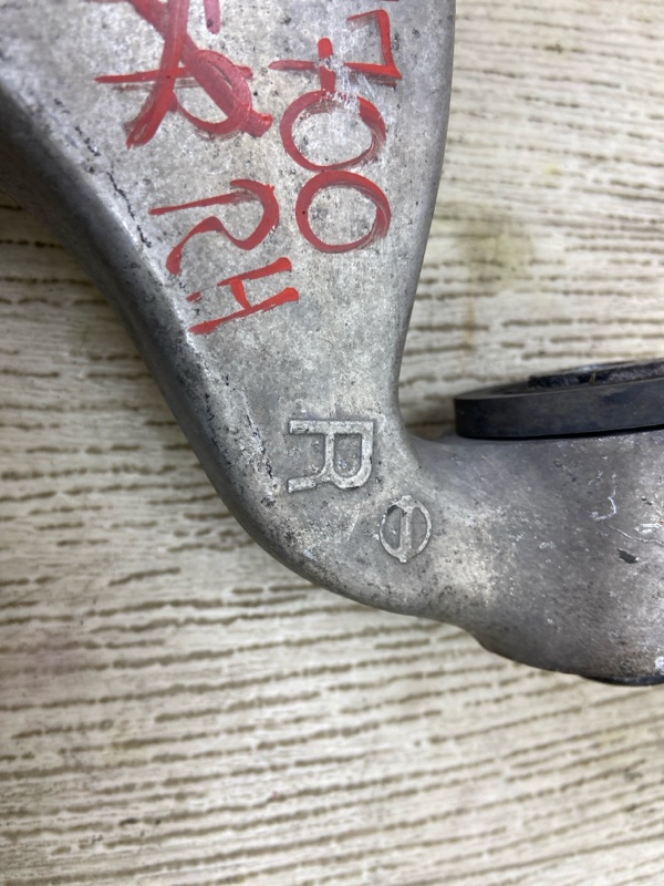 Рычаг передней подвески нижний правый Q50 15-20 2016 SEDAN 2.0T M274