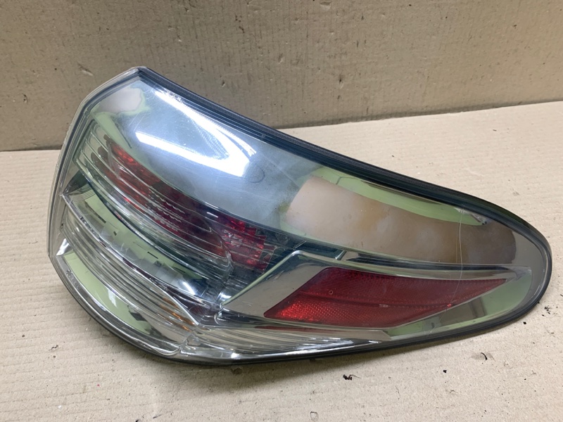 Фонарь наружный правый LEXUS RX350/450 09-15 3.5 2GR-FE