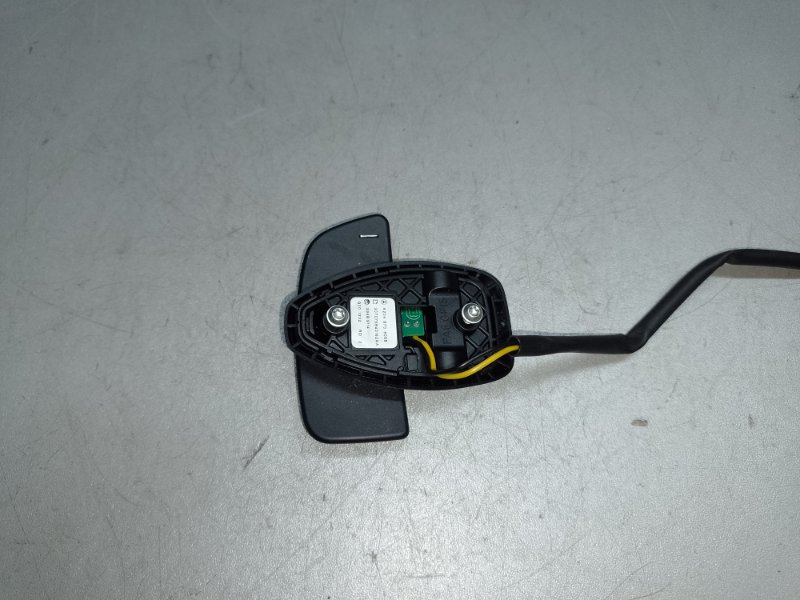 Лепестки переключения передач левые GL-CLASS X164 06-12 2011 M273923 4.7L Лепестки переключения передач левые GL-CLASS X164 06-12 2011 M273923 4.7L