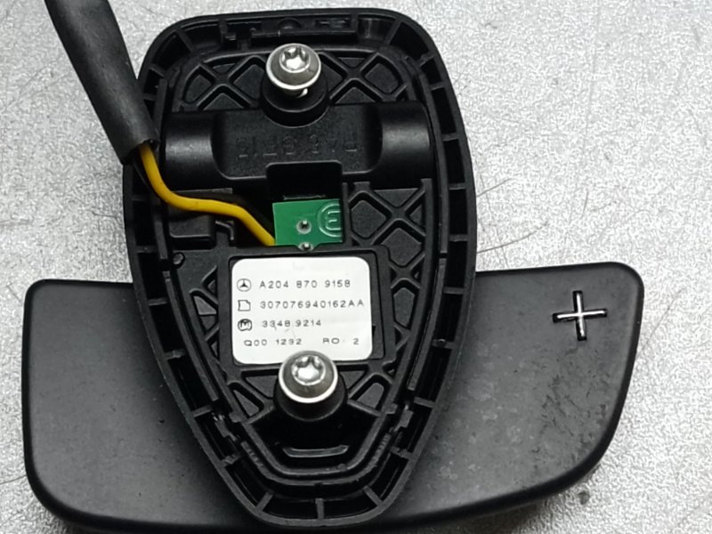 Лепестки переключения передач правые GL-CLASS X164 06-12 2011 M273923 4.7L Лепестки переключения передач правые GL-CLASS X164 06-12 2011 M273923 4.7L