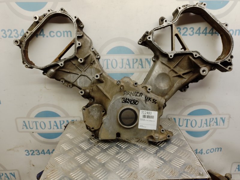 Крышка ГРМ NISSAN QX56 / TITAN / ARMADA 04-16 13500-7S000 Б/У