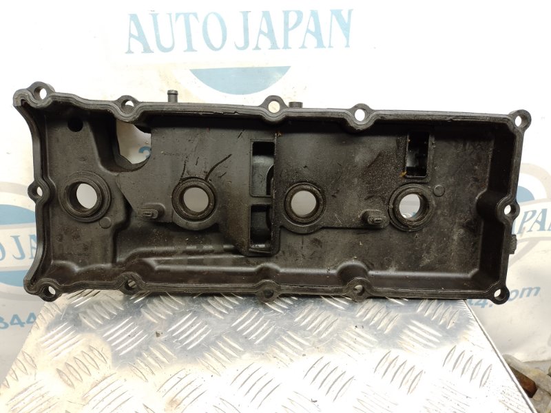 Крышка клапанная правая INFINITI QX56 / TITAN / ARMADA 04-16