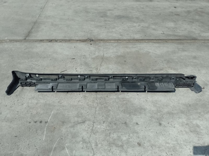 Подножка левая GL-CLASS X164 06-12 2011 M273923 4.7L