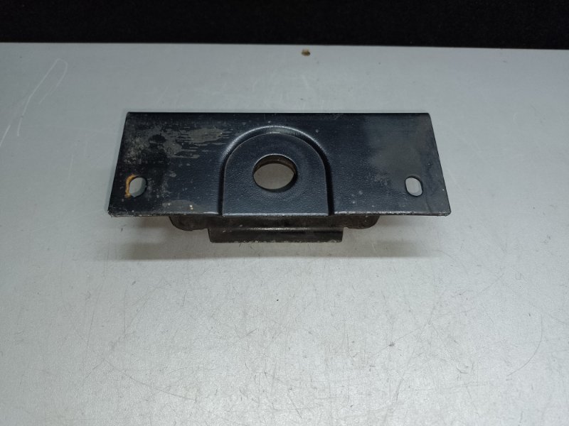 Кронштейн подножки задний правый MERCEDES GL-CLASS X164 06-12 2011 M273923 4.7L A 164 698 11 31 Б/У