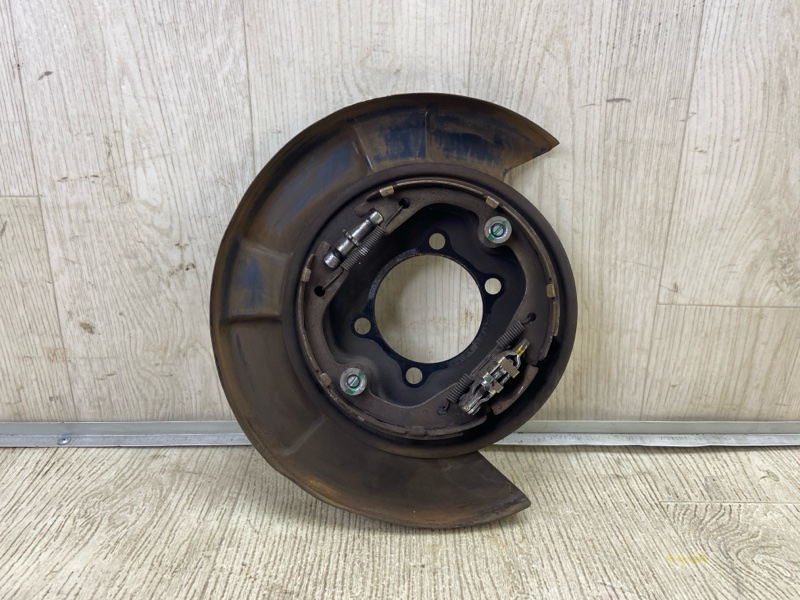 Тормозной механизм задний правый Q50 15-20 2016 SEDAN 2.0T M274