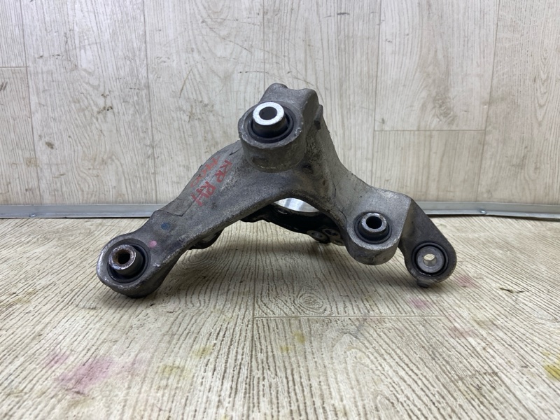 Цапфа задняя правая Q50 15-20 2016 SEDAN 2.0T M274