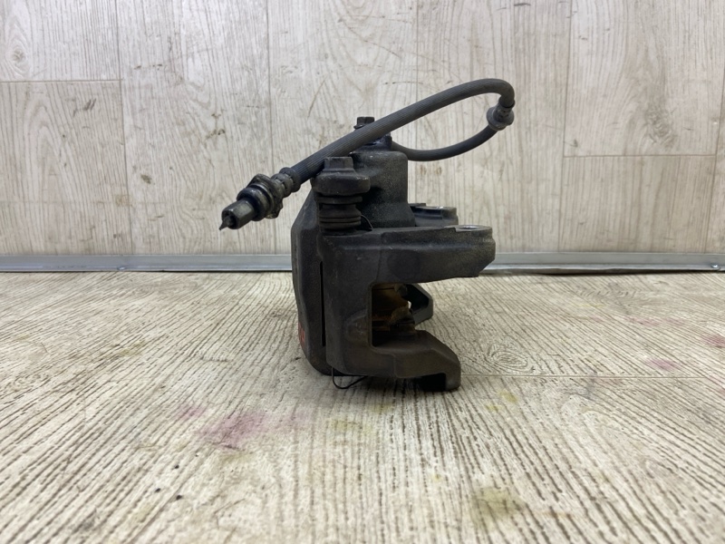 Суппорт тормозной передний правый Q50 15-20 2016 SEDAN 2.0T M274