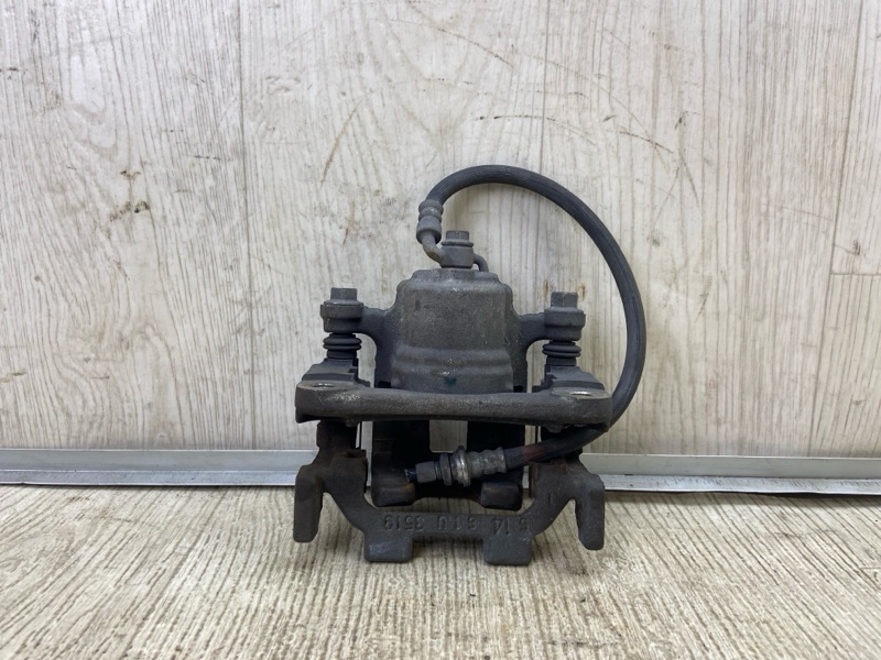 Суппорт тормозной задний правый Q50 15-20 2016 SEDAN 2.0T M274