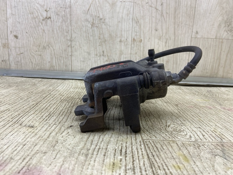 Суппорт тормозной задний правый Q50 15-20 2016 SEDAN 2.0T M274