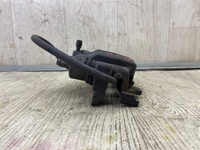 Суппорт тормозной задний правый Q50 15-20 2016 SEDAN 2.0T M274