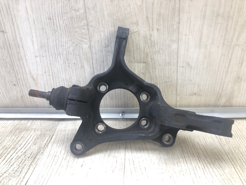 Кулак поворотный передний правый SUBARU CROSSTREK 12-17 2015 GP FB20X e-Boxer 28313SC000 Б/У