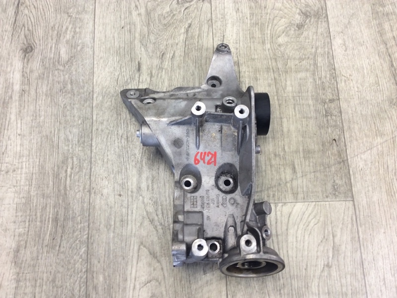 Кронштейн масляного фильтра VOLKSWAGEN TIGUAN 08-17 2011 5N 2.0 CCTA 06J903143AG Б/У