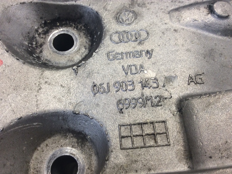 Кронштейн масляного фильтра TIGUAN 08-17 2011 5N 2.0 CCTA