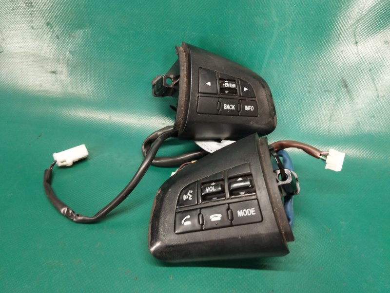 Кнопки на руль 3 BL 09-13 2012 2.0 LF Кнопки на руль 3 BL 09-13 2012 2.0 LF