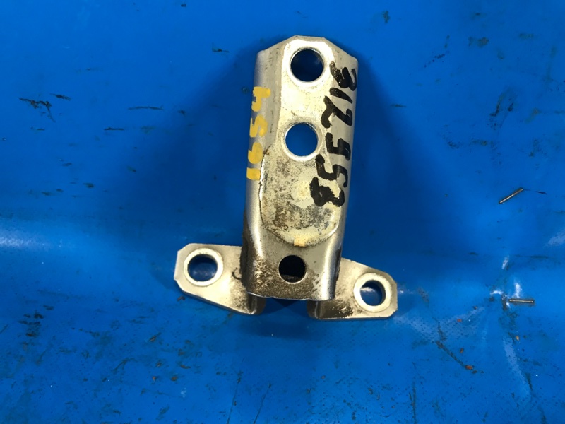 Петля двери нижняя задняя левая MITSUBISHI OUTLANDER XL 05-13 2011 2.4 4B12 5702A006 Б/У