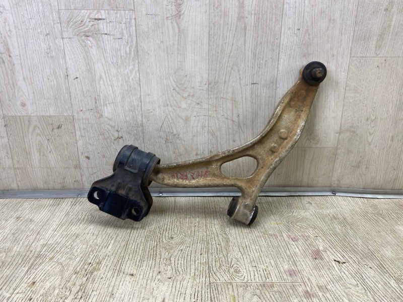 Рычаг передней подвески нижний левый FOCUS 10-18 2015 2.0 C20HDEX