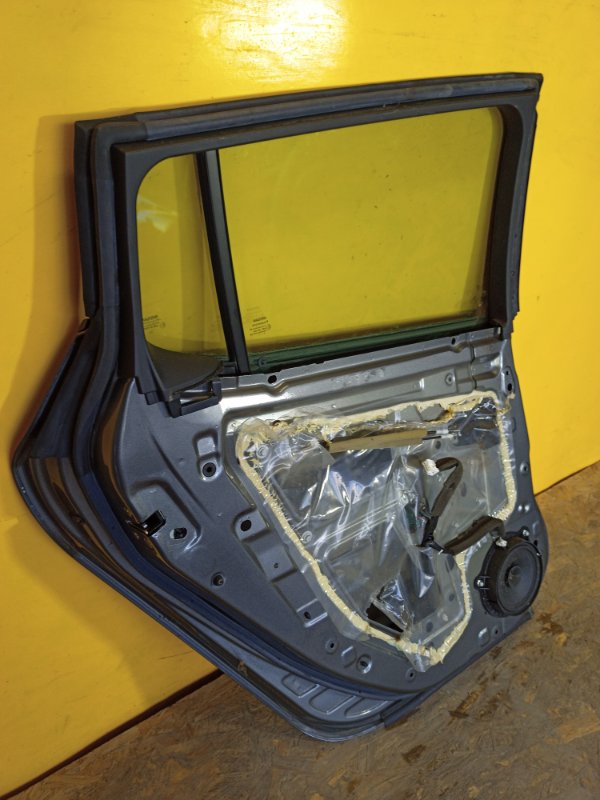 Дверь задняя левая LEAF 18-