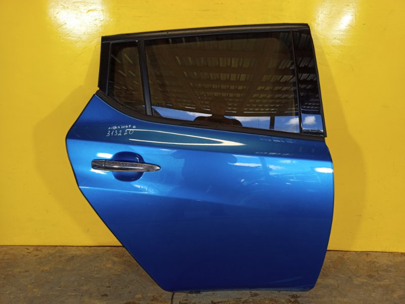 Дверь задняя правая NISSAN LEAF 18- 82100-5SF0A Б/У