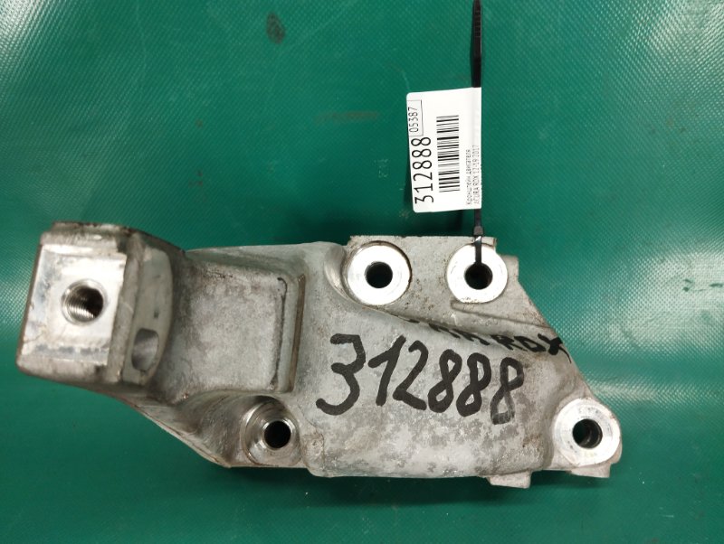 Запчасть кронштейн двигателя ACURA RDX 12-19 2017 50610-TA1-A00 Б/У Кронштейн двигателя ACURA RDX 12-19 2017 50610-TA1-A00 Б/У