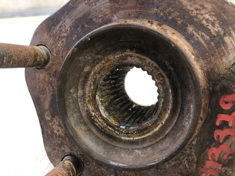 Ступица передняя NV200 USA 13-