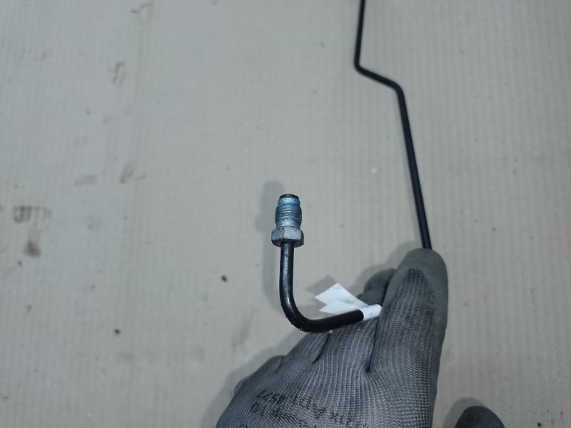 Трубка тормозная передняя правая GL-CLASS X164 06-12 2011 M273923 4.7L Трубка тормозная передняя правая GL-CLASS X164 06-12 2011 M273923 4.7L