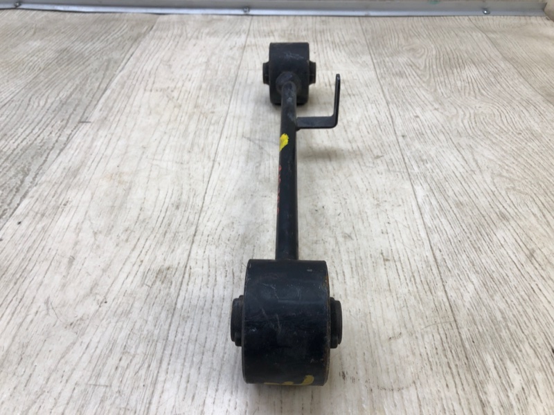 Рычаг задней подвески продольный левый LEXUS GX470 02-09 Внедорожник 4.7 2UZFE Рычаг задней подвески продольный левый LEXUS GX470 02-09 Внедорожник 4.7 2UZFE