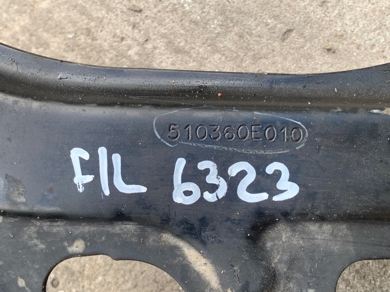 Крепление балки подвески переднее левое RX350/450 09-15 2011 3.5 2GR-FE