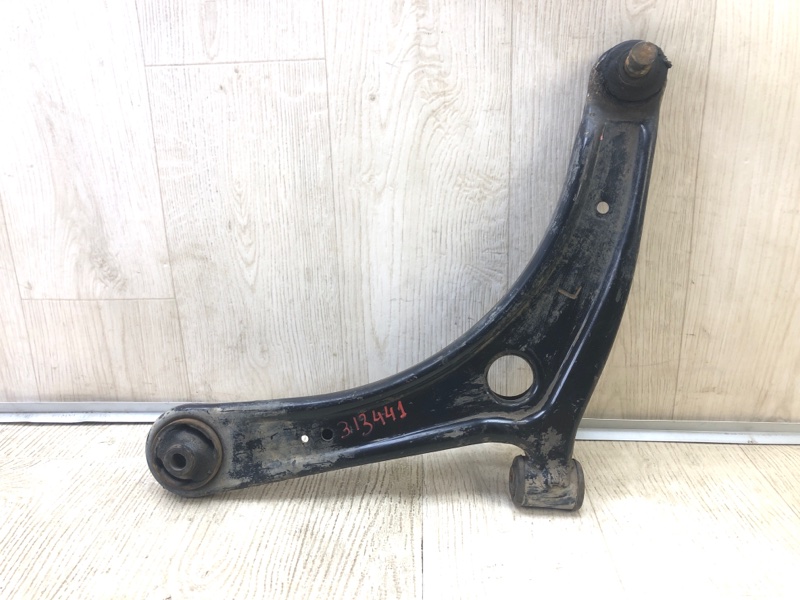 Рычаг передней подвески нижний левый MITSUBISHI OUTLANDER XL 05-13 2007 Внедорожник 3.0 6B31 4013A009 Б/У