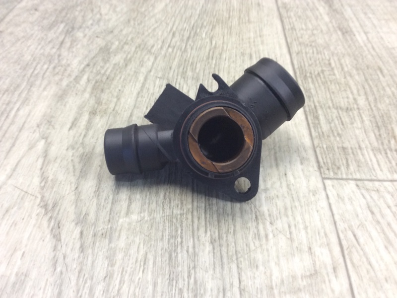 Клапан вентиляции картерных газов CAYENNE 02-07 2006 955 4.5i M48 Клапан вентиляции картерных газов CAYENNE 02-07 2006 955 4.5i M48