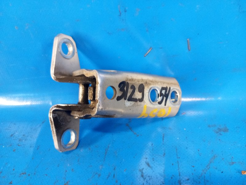 Петля двери нижняя передняя левая MITSUBISHI OUTLANDER XL 05-13 2011 2.4 4B12 5702A006 Б/У