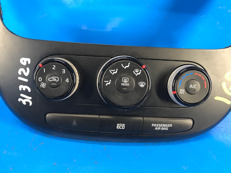 Блок управления печкой KIA SOUL PS 13-19 2016 1.6 G4FD 97250B2AS1ASB Б/У