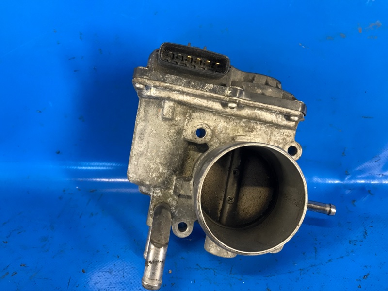 Запчасть дроссельная заслонка KIA SOUL PS 13-19 2016 1.6 G4FD 351002B300 Б/У Дроссельная заслонка KIA SOUL PS 13-19 2016 1.6 G4FD 351002B300 Б/У